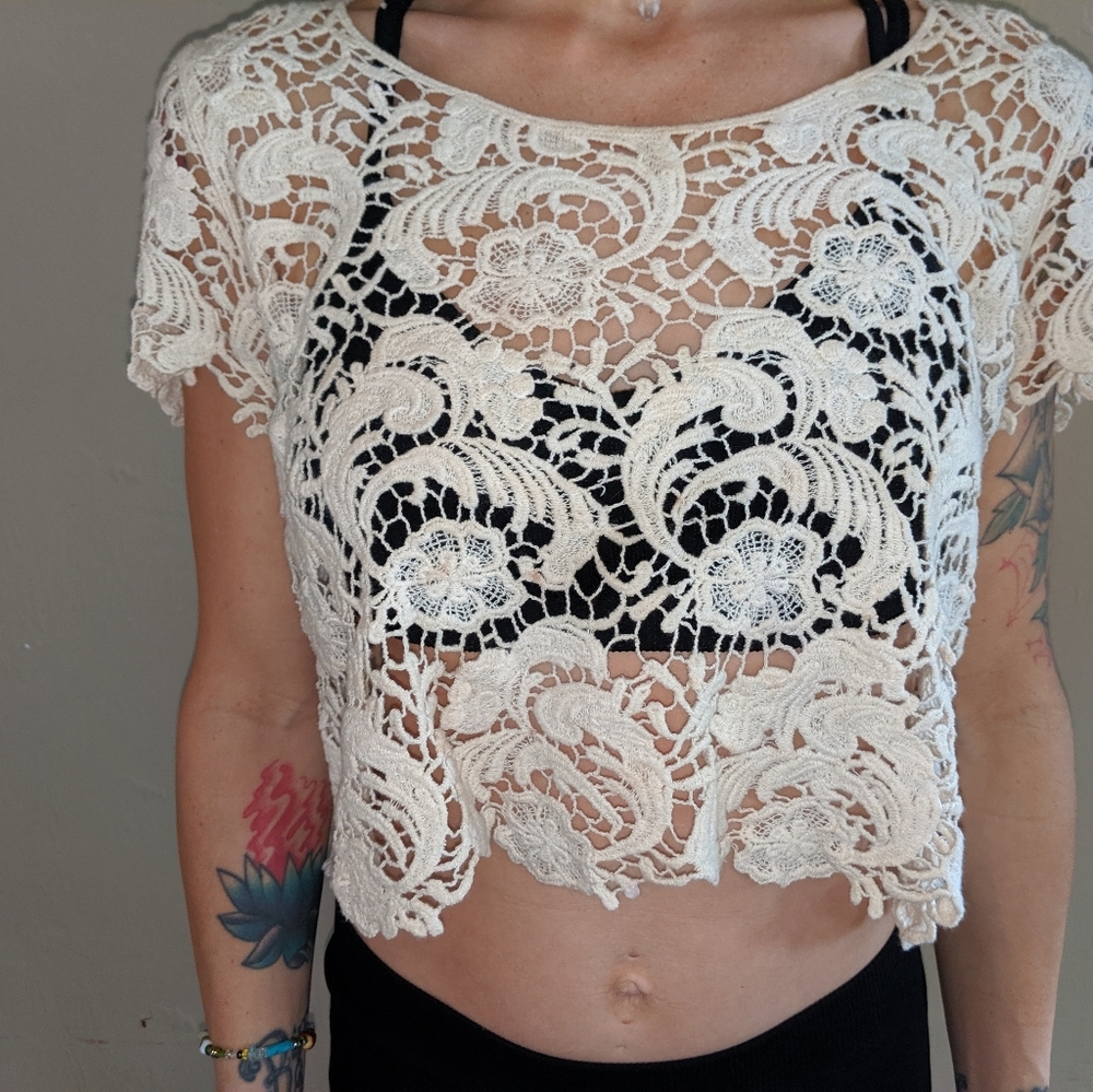 Crop top